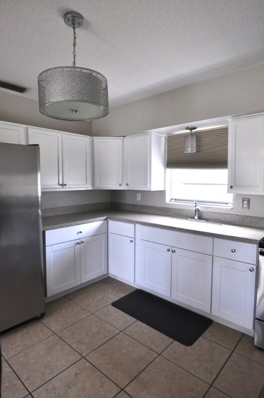 Building Photo - 1211 15th St W