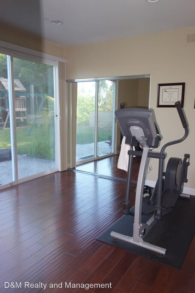 Foto del edificio - 4 br, 3.5 bath House - 2425 Ridgegate Row