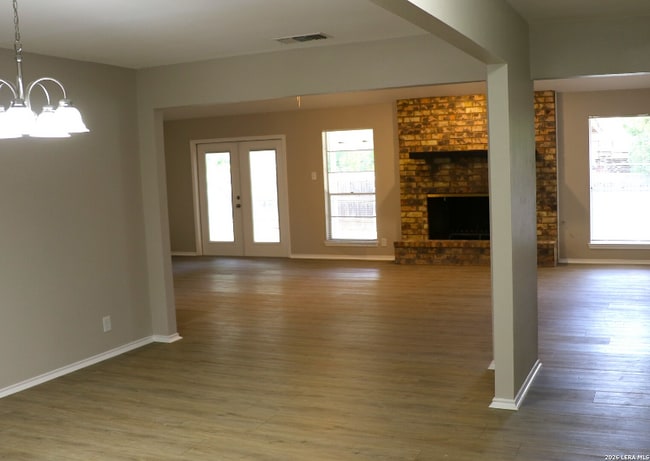 Photo - 13811 Brook Hollow Blvd House