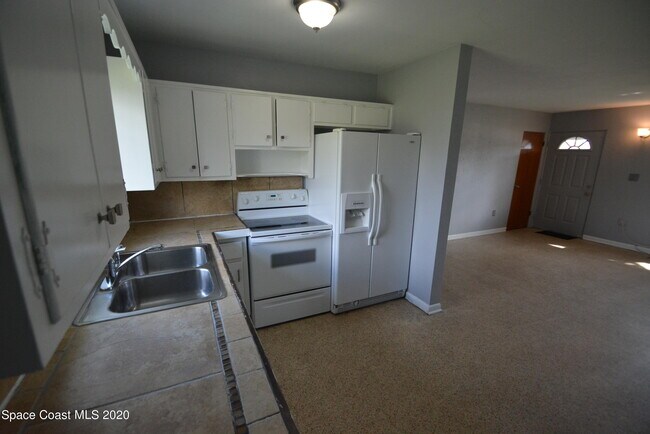 Foto del edificio - 2597 Stephens Dr NE