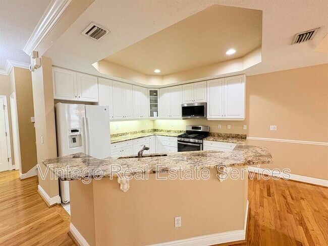 Foto del edificio - 2856 Bayshore Trails Dr
