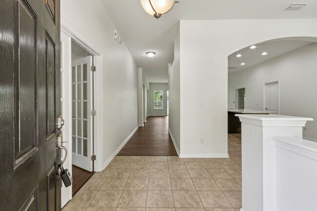Foto del edificio - Charming 3-Bedroom Home in The Hideaway – Spacious, Stylish, and Move-In Ready!