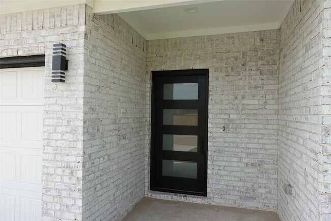 Building Photo - 9602 Champion Heavens Dr