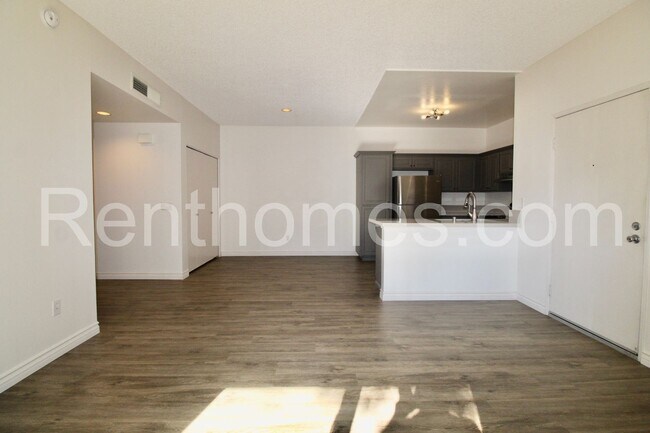 Foto del edificio - Rancho Bernardo, 17161 Alva Rd #111- Cozy Unit in Resort-like Complex