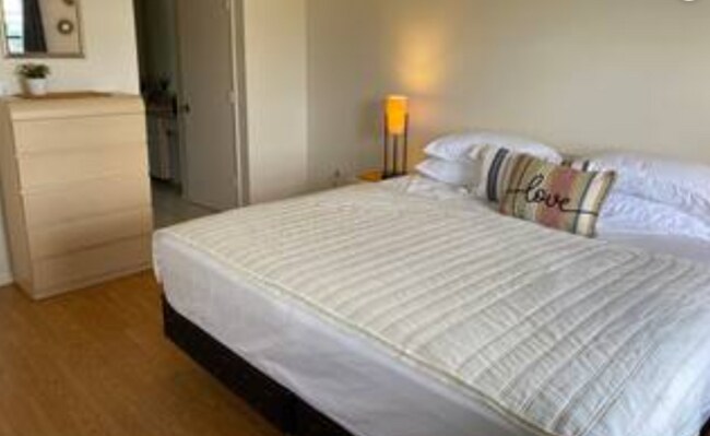 Building Photo - 2275 S McCall Rd