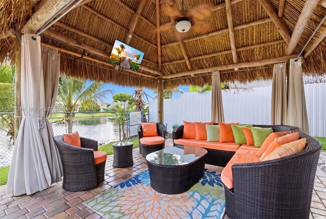 Foto del edificio - 10227 SW 49th Ct