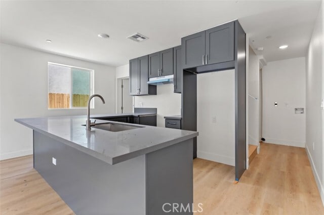 Building Photo - 703 W 80th St