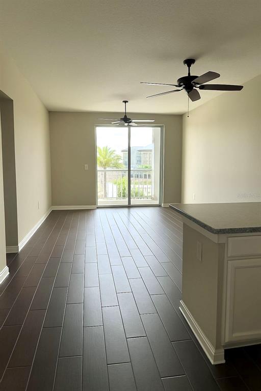 Foto del edificio - 7517 Laureate Blvd
