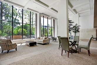 Building Photo - 21 Briar Hollow Ln