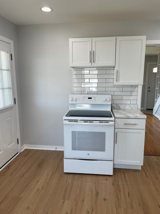 Foto del edificio - 4409 Cavelle Ave