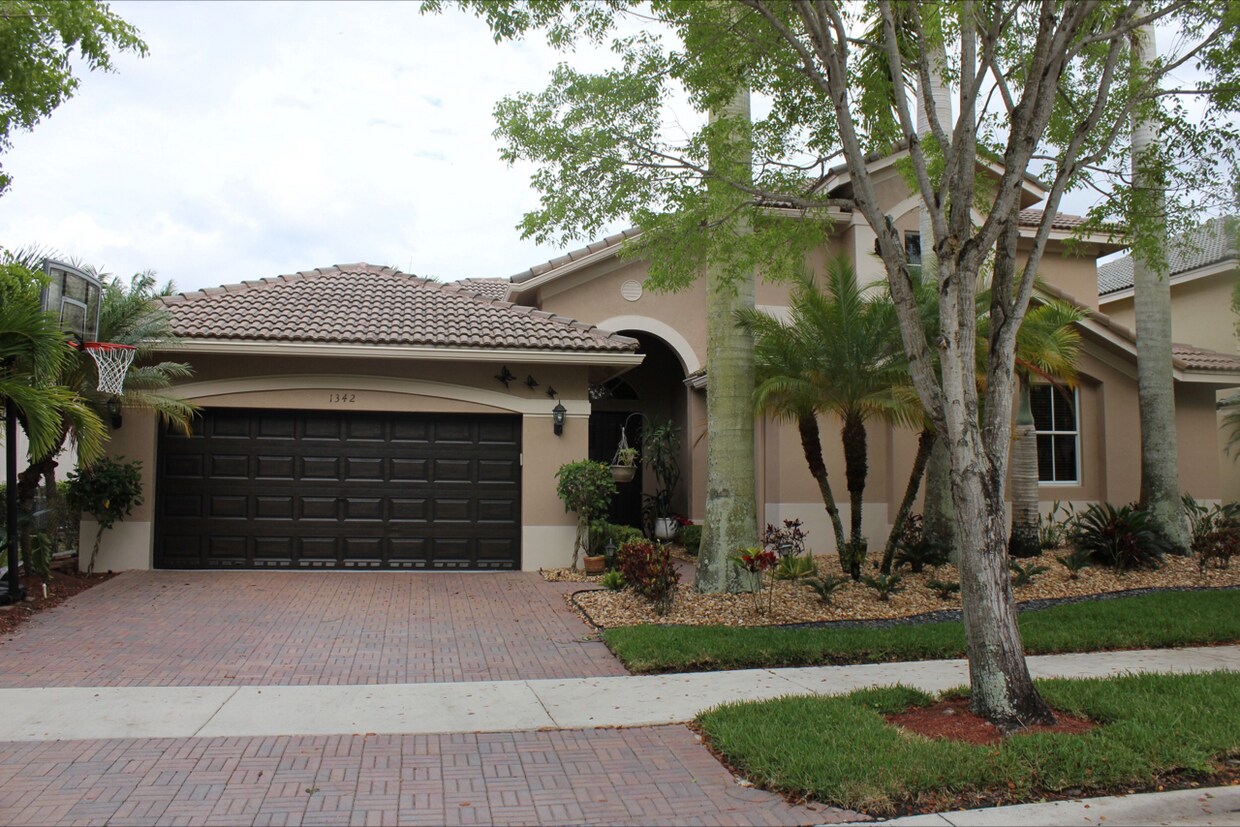 Foto principal - 1342 Crossbill Court