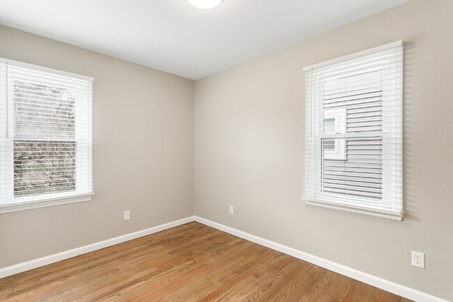 Foto del edificio - 410 W Angela Blvd