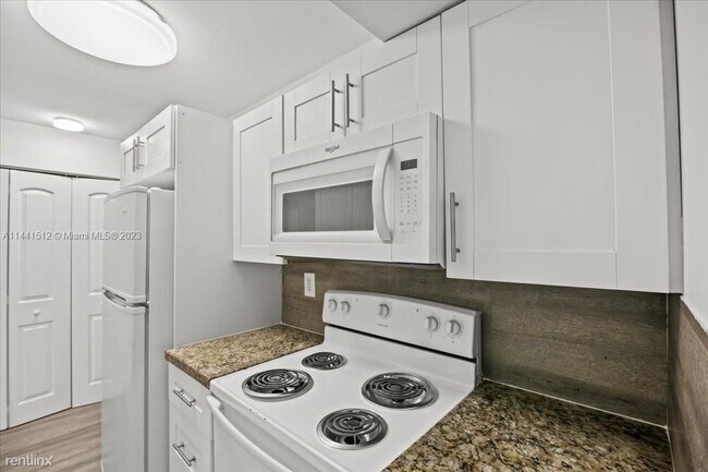 Foto del edificio - 4 br, 2 bath House - 7801 NW 70th Ave