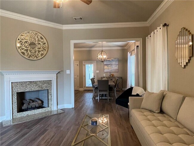 Foto del edificio - 70404 Chambly Ct