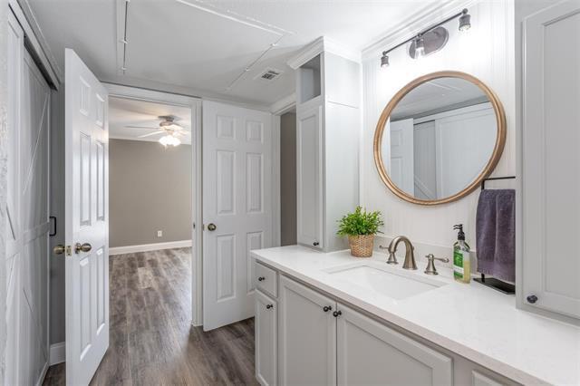 Foto del edificio - 16301 Ledgemont Ln