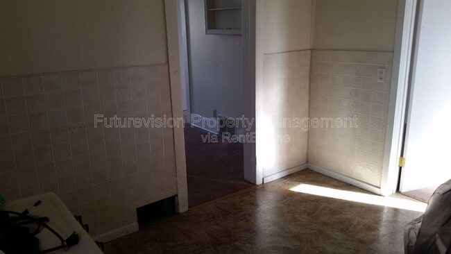 Foto del edificio - 857 Royce Ave