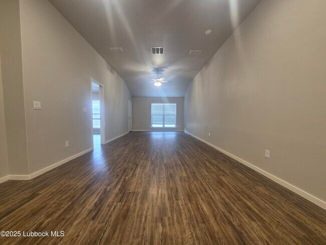 Foto del edificio - 2117 N Avenue K