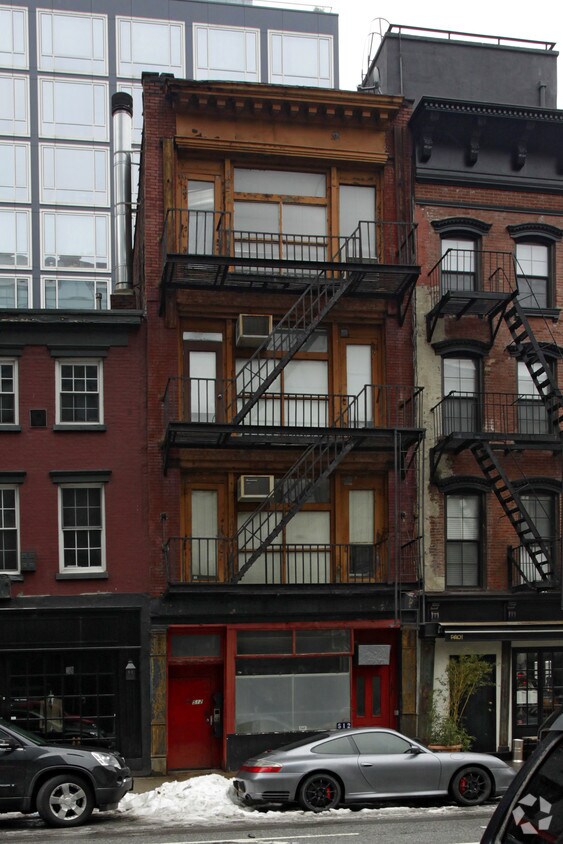 Building Photo - 512 Greenwich St