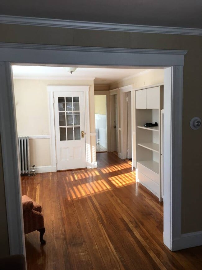 Building Photo - 28 Clark St