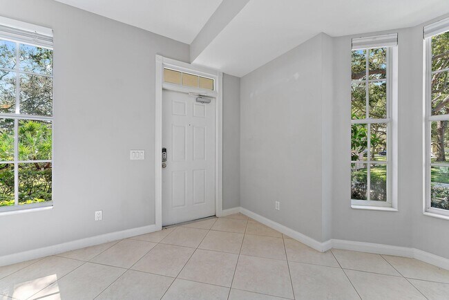 Building Photo - 352 Legare Ct