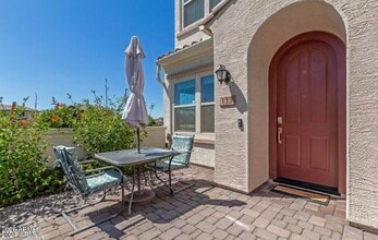 Building Photo - 4077 S Sabrina Dr
