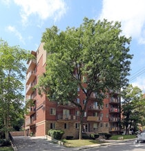 Building Photo - 45 Charlton Ave W