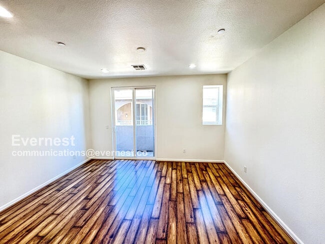 Building Photo - 69 Ede Ln