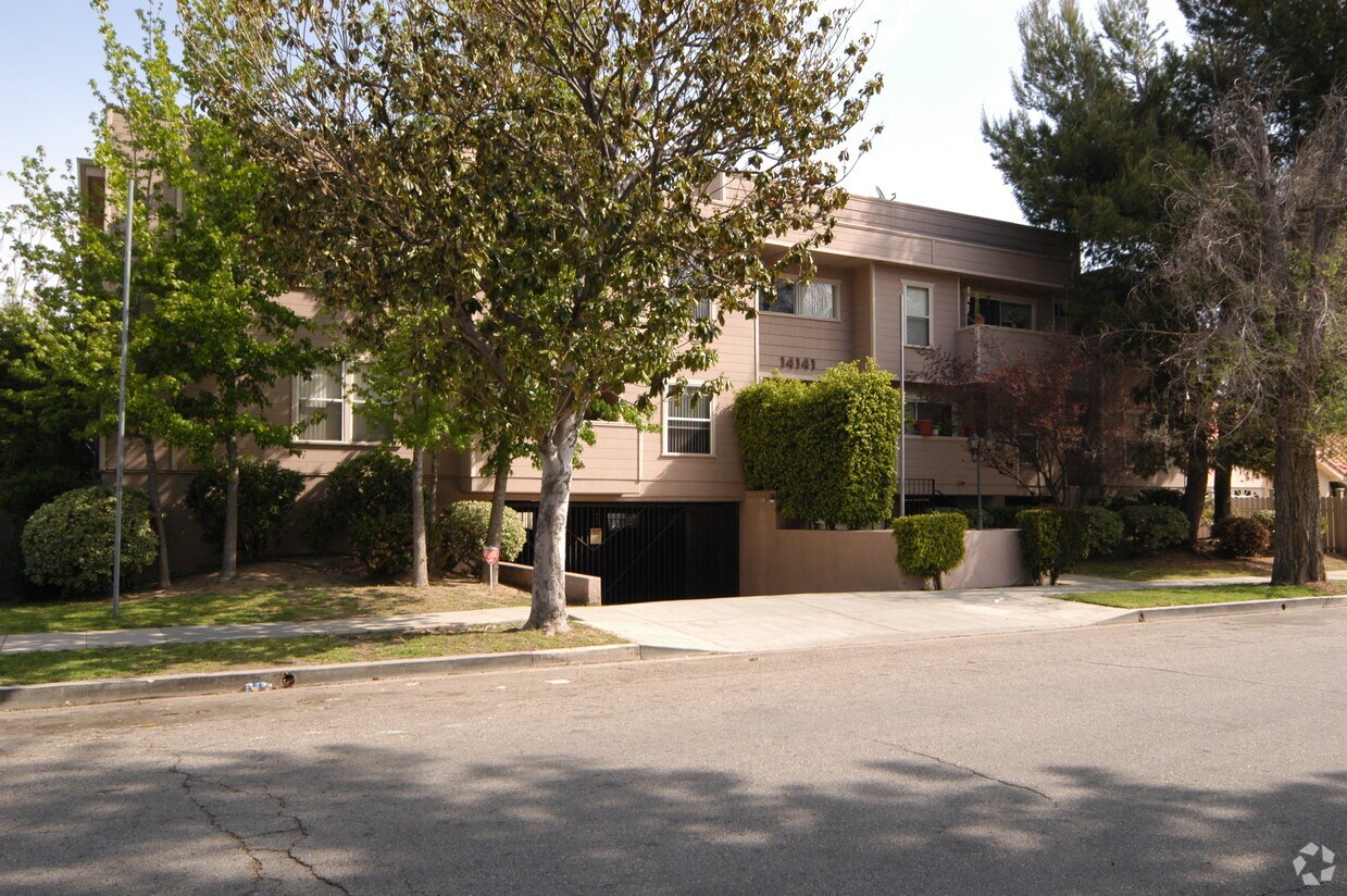 Foto del edificio - Tri Tiara Apartments