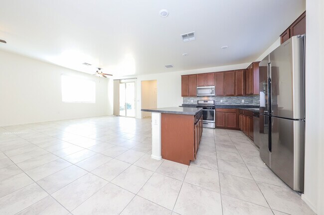 Building Photo - 4466 S Sunrise Bluff Way