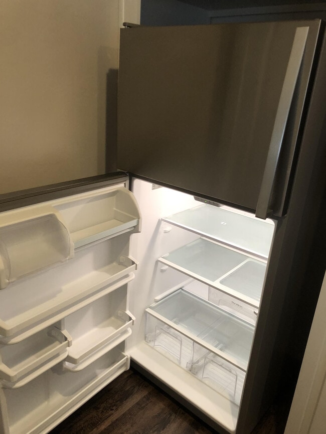 Photo - 1225 E Main St House