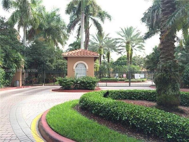 Foto del edificio - 4812 N State Rd 7