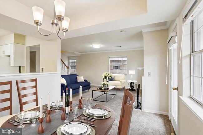 Building Photo - 5708 Chapman Mill Dr