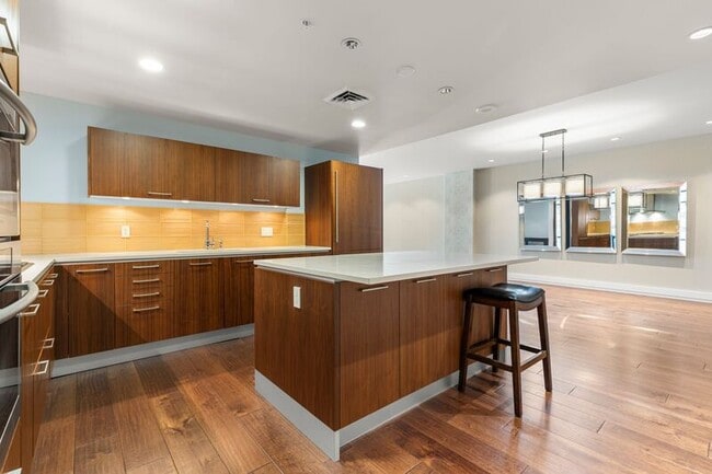 Foto del edificio - 311 NW 12th Ave