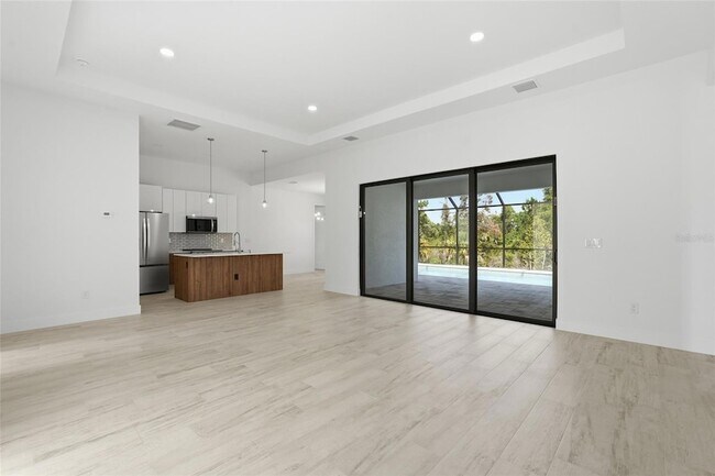 Foto del edificio - 8472 Agate St