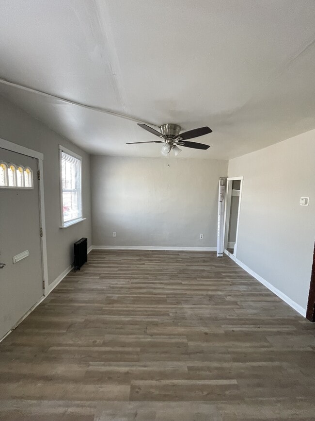 Building Photo - 2949 Hartville St