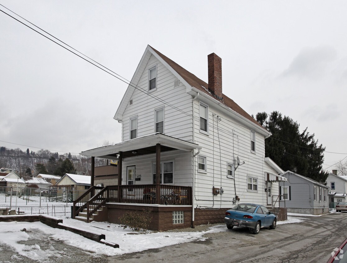 Building Photo - 310 29th St