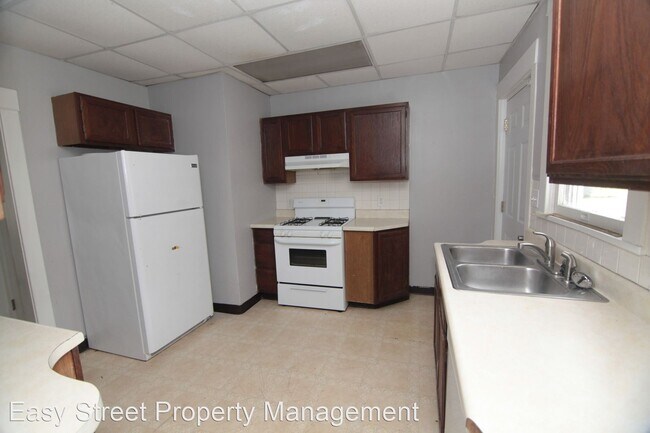 Building Photo - 3 br, 2 bath House - 2418 6th Ave