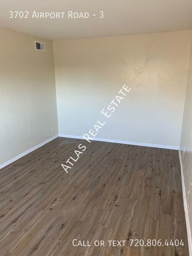 Foto del edificio - 2 Bedroom, Renovated! Central Location For...
