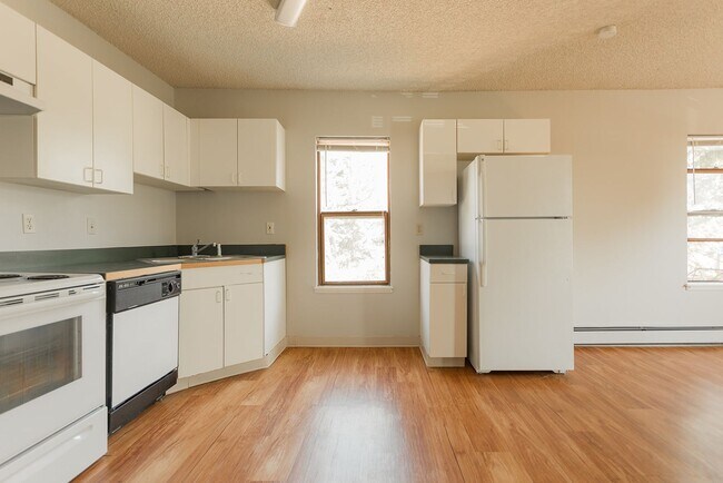 Building Photo - 1631 19th St