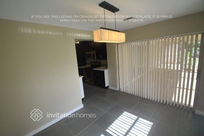 Building Photo - 4707 Holly Dr