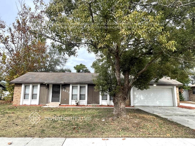 Building Photo - 2212 Cornell Dr