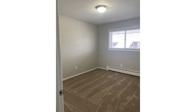 Building Photo - 12332 End St