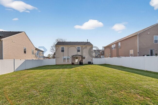 Building Photo - 504 Zander Woods Ct