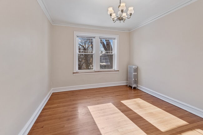 Foto del edificio - 1919 W Estes Ave