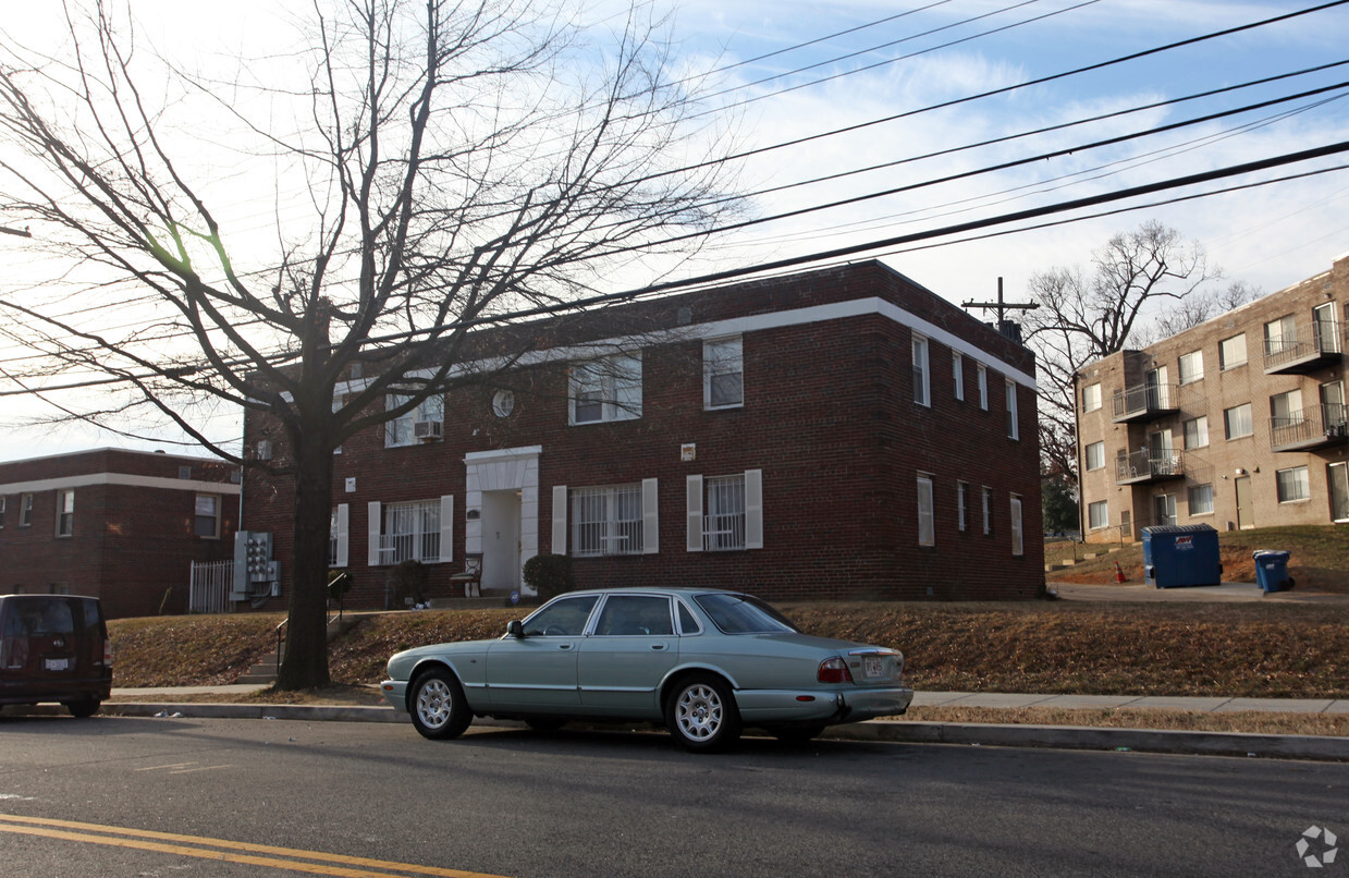 Foto del edificio - 61 Hawaii Ave NE