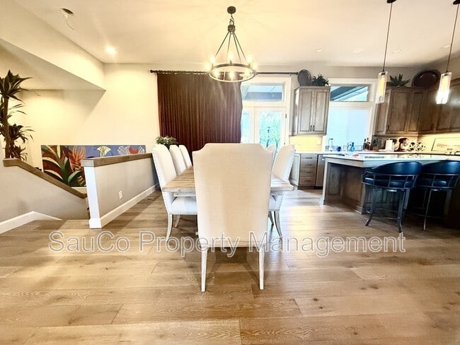 Building Photo - 52327 Ashley Ct