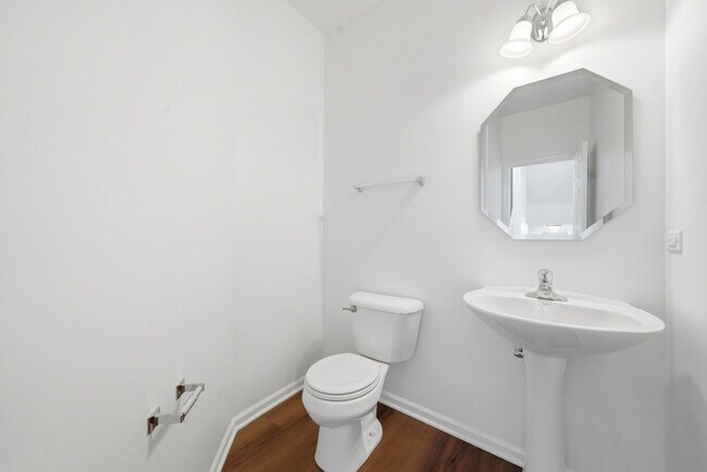 Foto del edificio - 1854 Fredericksburg Ln