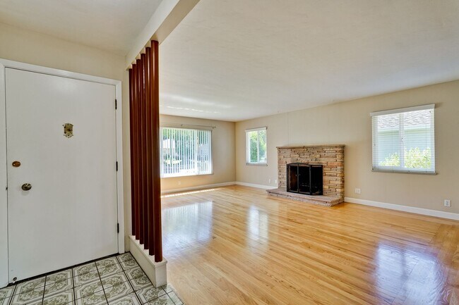 Foto del edificio - Midcentury Willow Glen Charmer ~ Close to ...