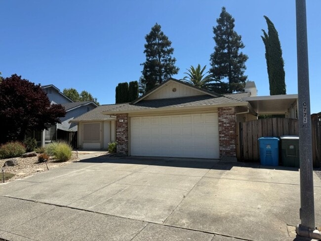 Foto del edificio - Modern 4 Bedroom One Story *Vacaville
