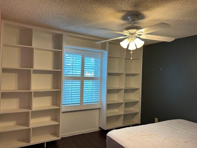Foto del edificio - 632 Georgetown Dr